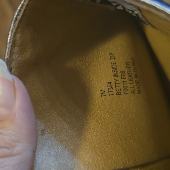 Frye Betty Inside Zip Boots Women's Size 7 Leather Black Western Knee High - Picture 6 of 6